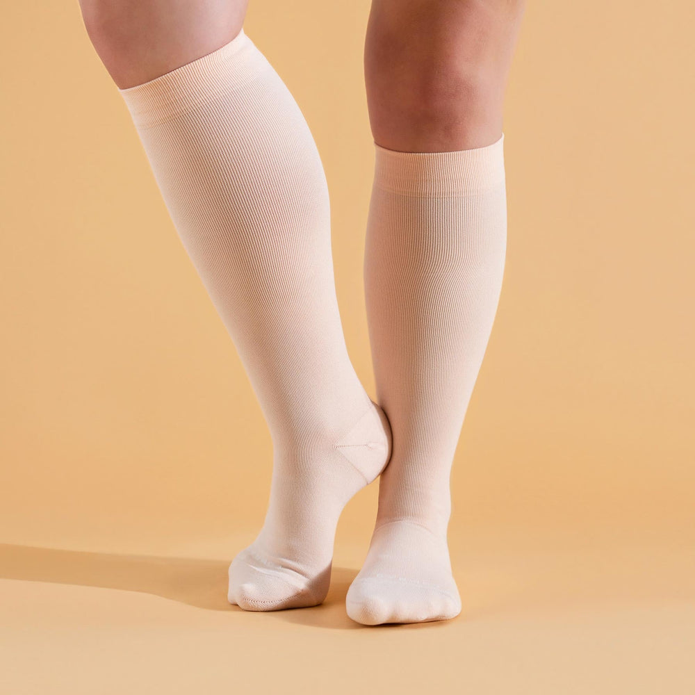 Knee-High Compression Socks – Solid (20-30 mmHg)