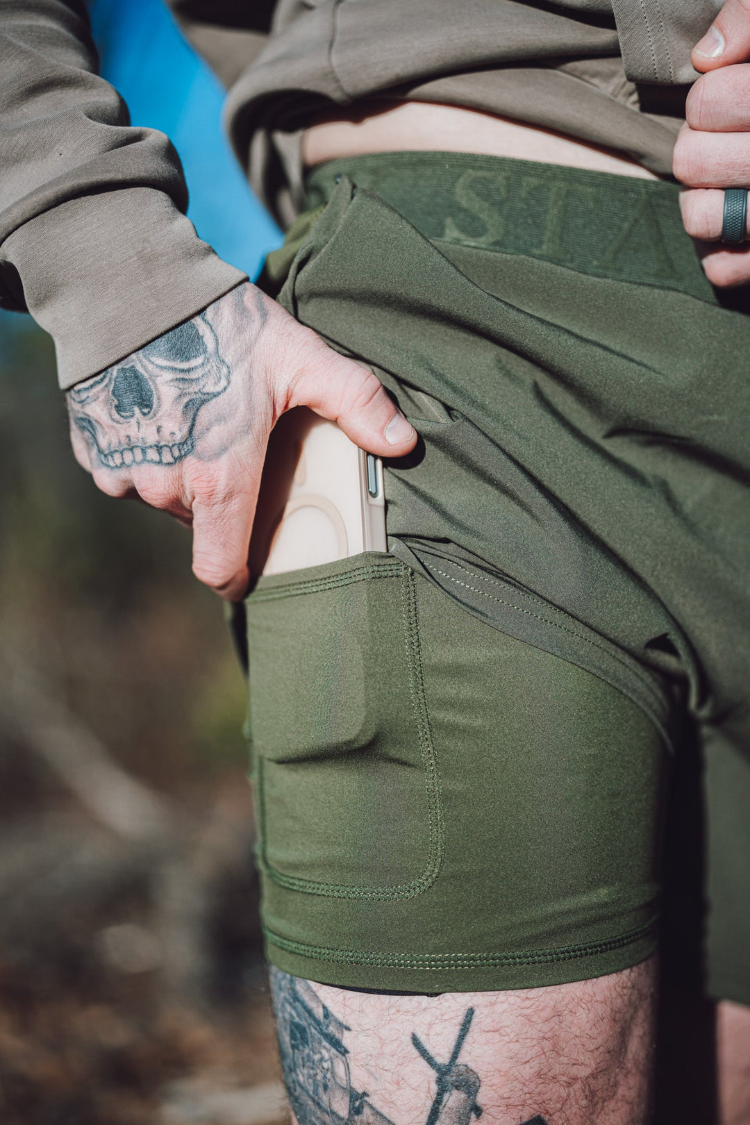 Men's Motto Short – Jungle Moss