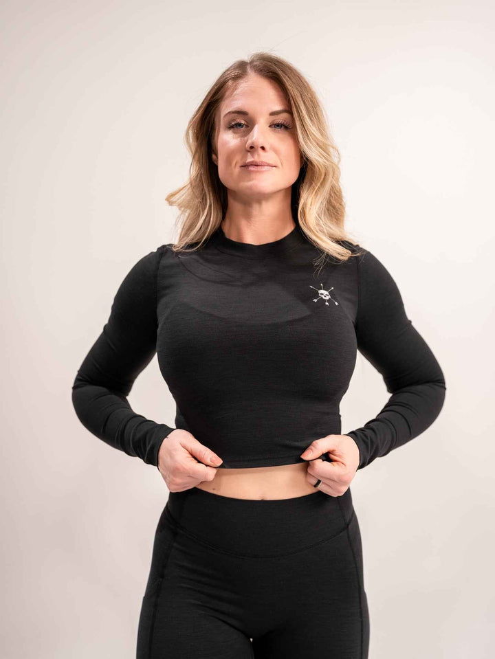 Women's Debut Crop Long Sleeve – Black
